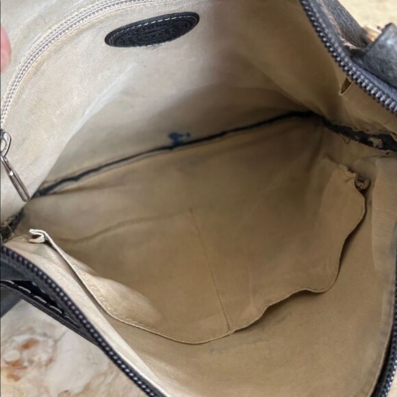 Roots Tribe Leather Crossbody Bag - Picture 13 of 15